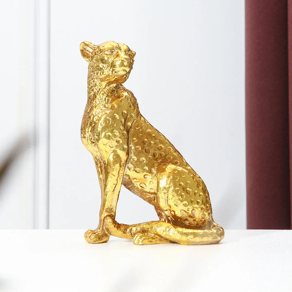 Par de Onças Douradas: Escultura Texturizada em Dourado Metálico