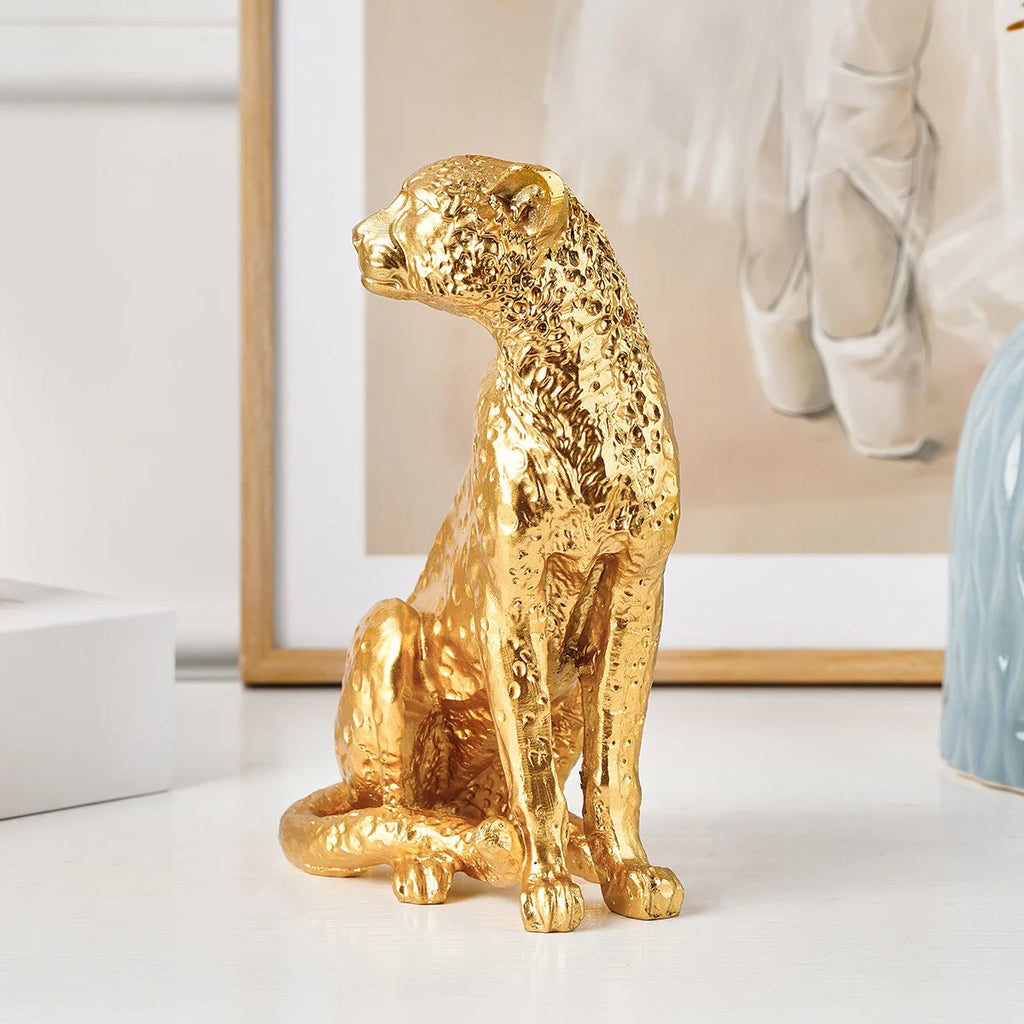 Par de Onças Douradas: Escultura Texturizada em Dourado Metálico