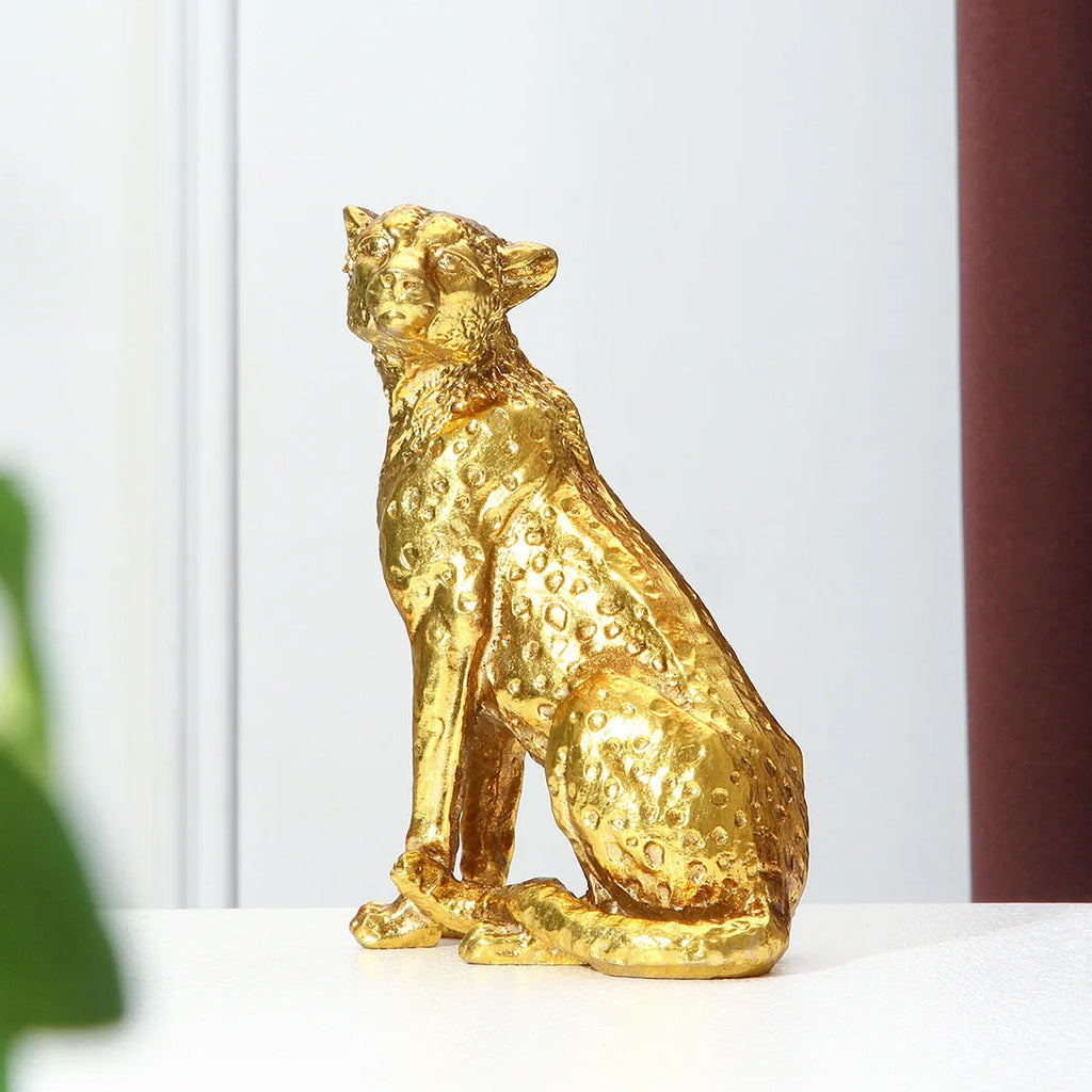 Par de Onças Douradas: Escultura Texturizada em Dourado Metálico