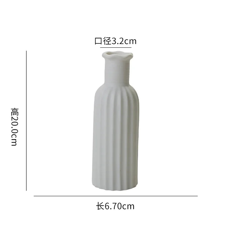 Vaso de cerâmica branca