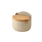 Saleiro ou porta-temperos de cerâmica com colher de bambu