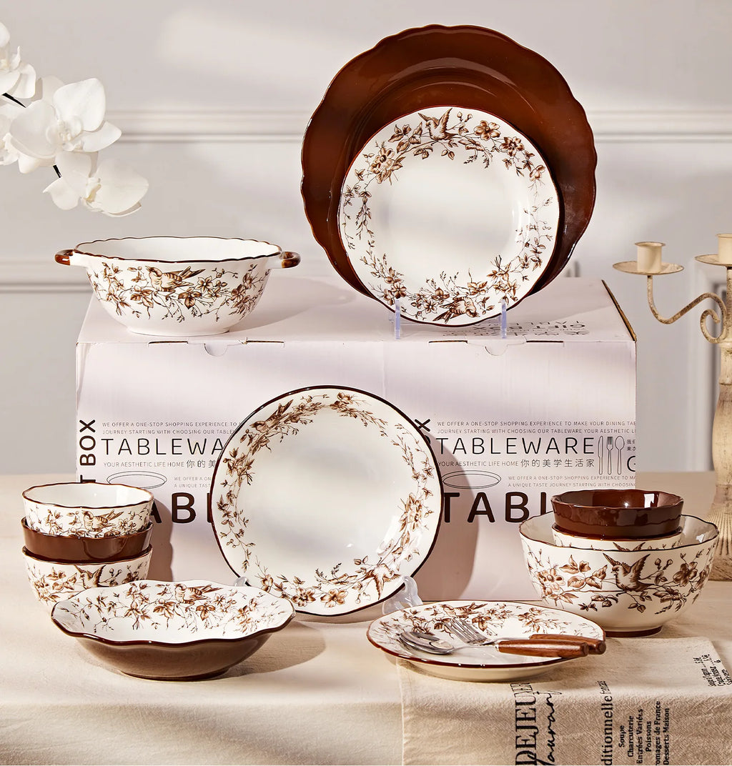 Conjunto de louça  com estampa "Retro Rose"  luxuosa