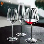 Taça de Vinho Tinto em Cristal Transparente com Ondulação Nórdica